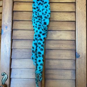 Scarf Light blue/brown Animal print